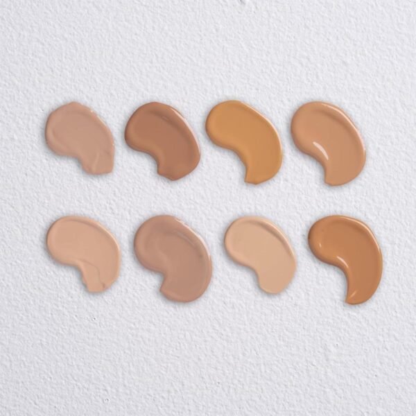 W7 Legend Foundation - Creamy Liquid Foundation for Poreless, Semi-Matte Medium Coverage - 28ml (Natural Beige) - Image 3